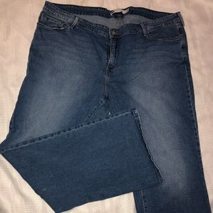 Levi’s plus size jeans.